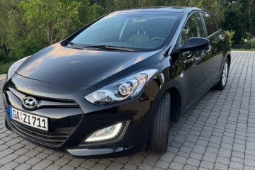 Hyundai i30  1.4 Benzyna Manual Navi Niski przebieg